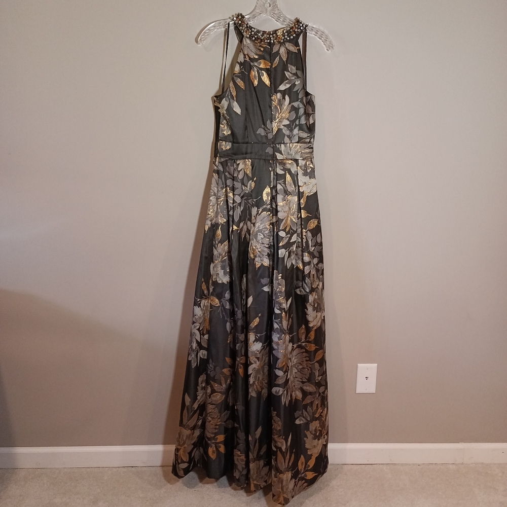 Eliza J Embellished Metallic Jacquard Pleated Ballgown With Pockets Size 6 - Picture 4 of 10